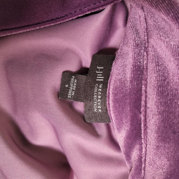 J Jill Purple Velvet Tunic  Wearever Collection S  Soft Back Shirred Back Button - Picture 3 of 11